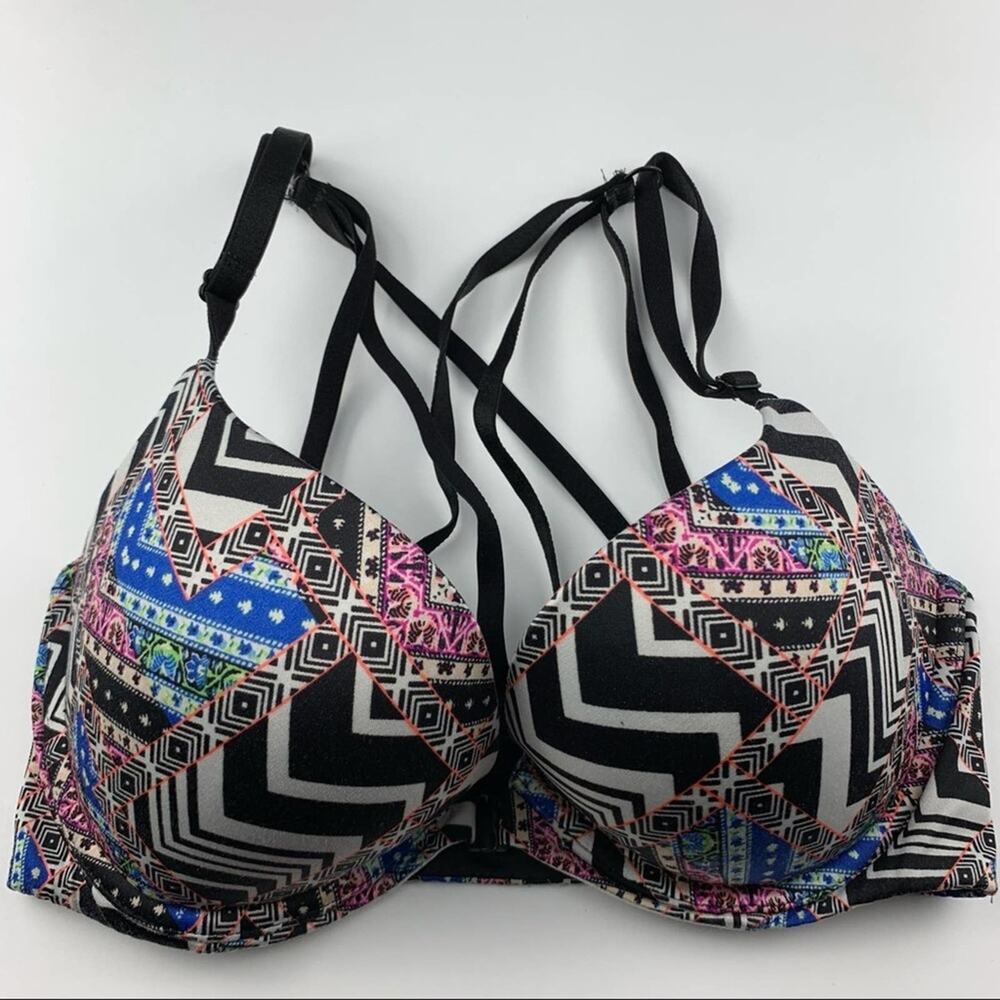 Victoria’s Secret Lightly Lined Plunge Bra 32D #3675
